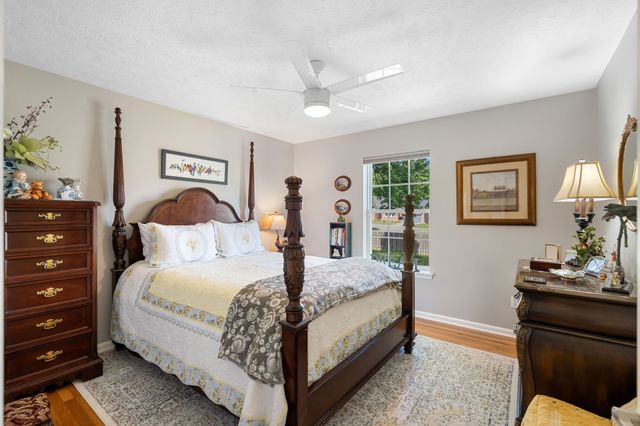 205 Waterview Dr, Hendersonville, TN 37075