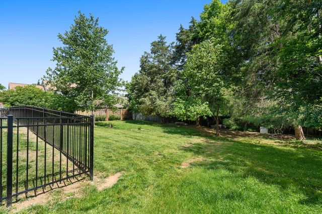 205 Waterview Dr, Hendersonville, TN 37075