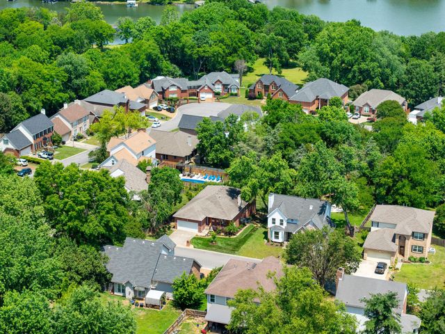 205 Waterview Dr, Hendersonville, TN 37075