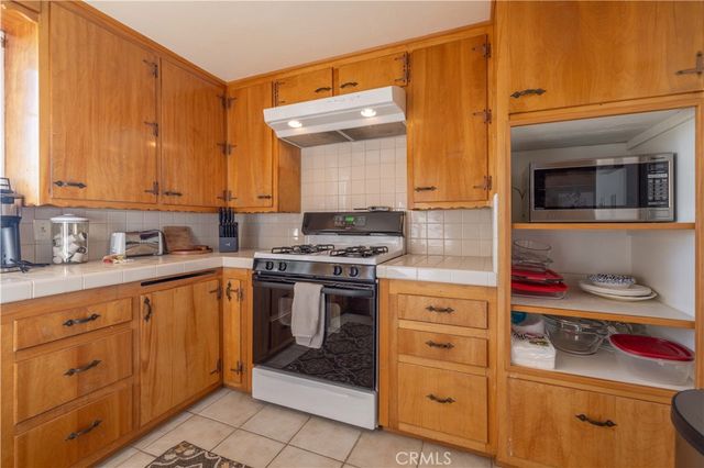 31531 Ocean View Drive, Running Springs, CA 92382