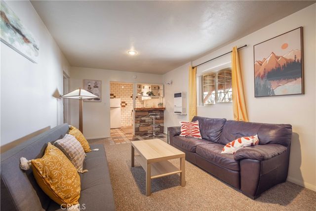 31531 Ocean View Drive, Running Springs, CA 92382