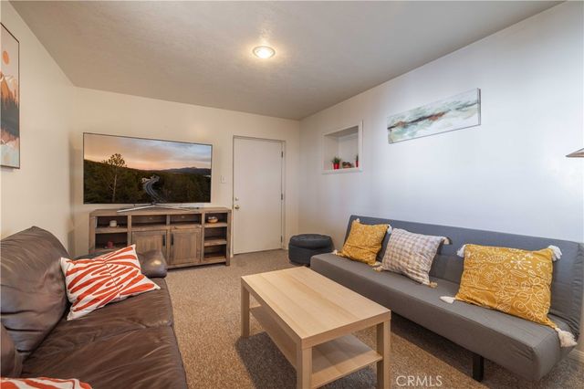 31531 Ocean View Drive, Running Springs, CA 92382