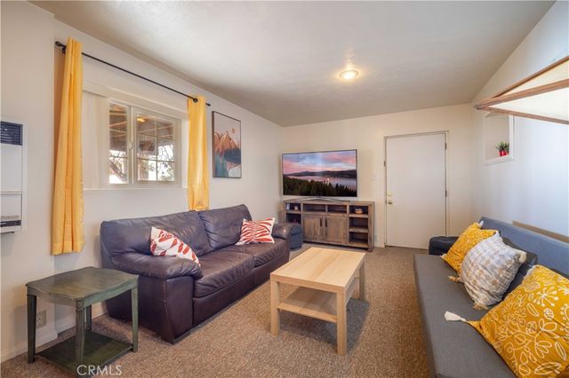 31531 Ocean View Drive, Running Springs, CA 92382