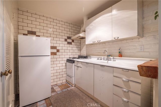 31531 Ocean View Drive, Running Springs, CA 92382