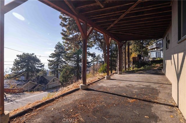 31531 Ocean View Drive, Running Springs, CA 92382