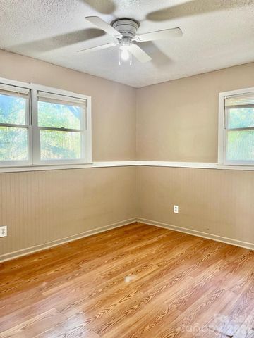 7065 Fieldcrest Lane, Denver, NC 28037