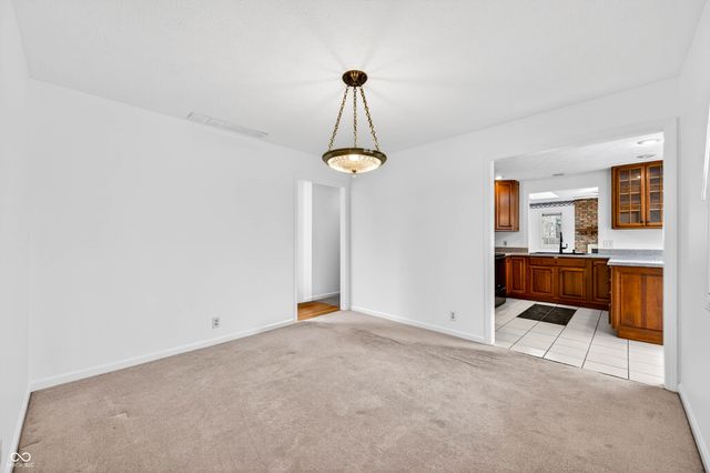 3161 Sumac Ct, Columbus, IN 47203