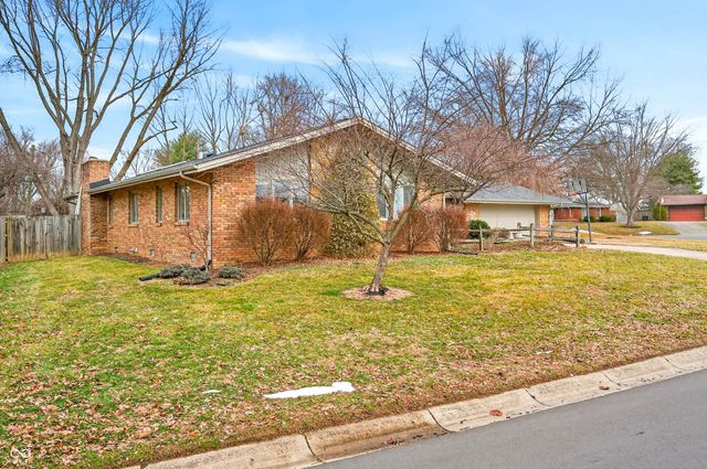 3161 Sumac Ct, Columbus, IN 47203