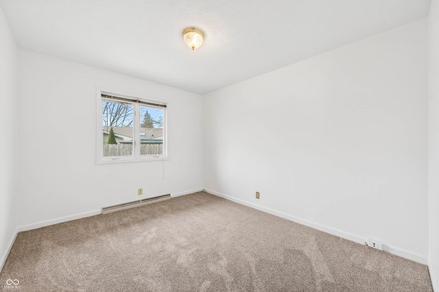 3161 Sumac Ct, Columbus, IN 47203