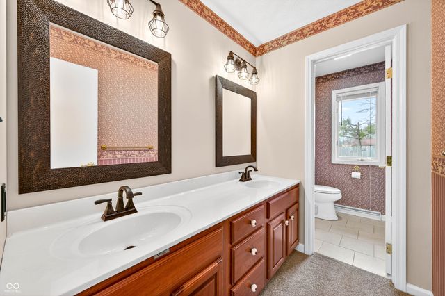 3161 Sumac Ct, Columbus, IN 47203