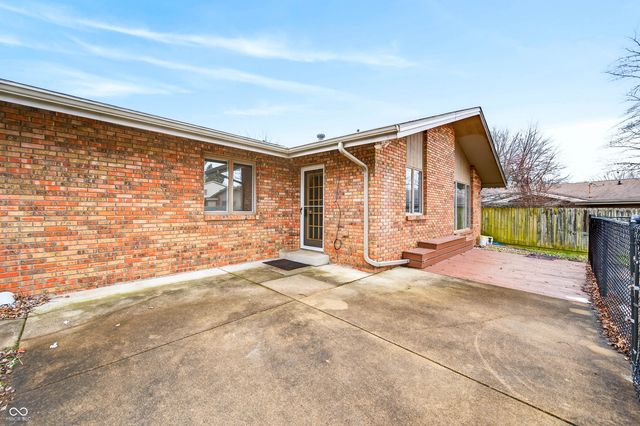 3161 Sumac Ct, Columbus, IN 47203