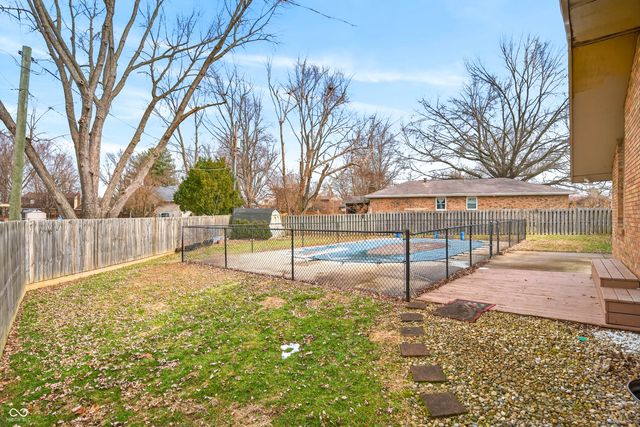 3161 Sumac Ct, Columbus, IN 47203