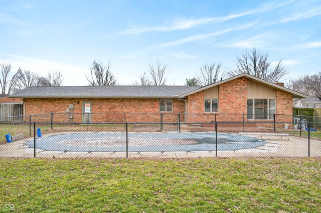 3161 Sumac Ct, Columbus, IN 47203