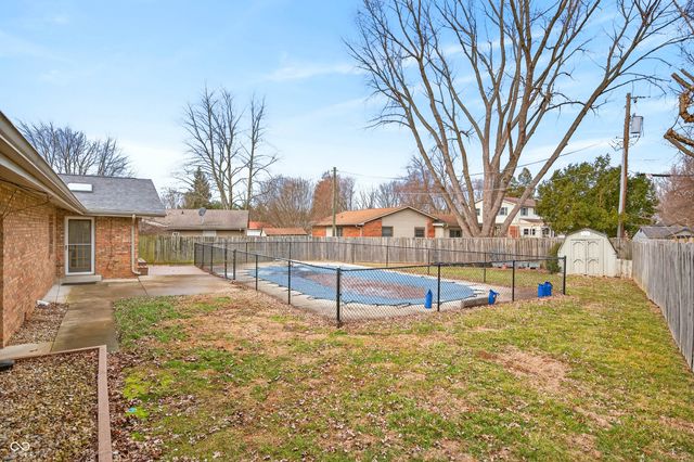 3161 Sumac Ct, Columbus, IN 47203