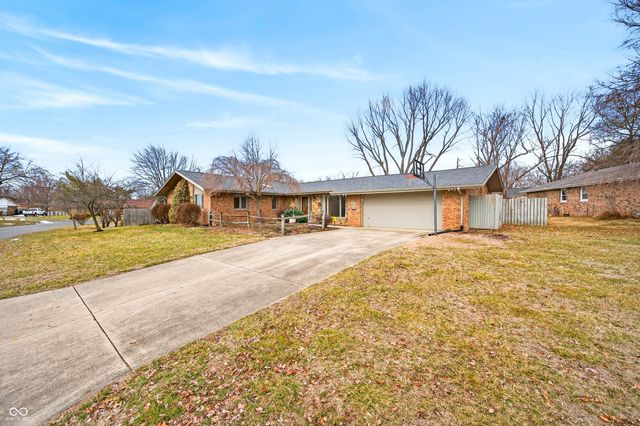 3161 Sumac Ct, Columbus, IN 47203