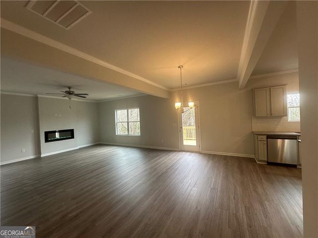 70 Meridian Point 182, Dallas, GA 30132