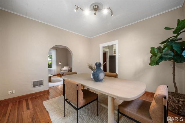 2626 Margarette Avenue, Maplewood, MO 63143