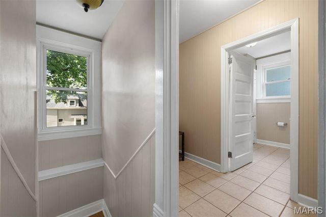 2626 Margarette Avenue, Maplewood, MO 63143