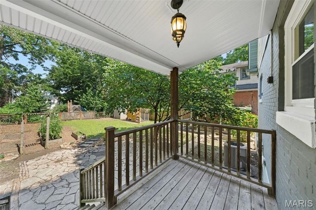 2626 Margarette Avenue, Maplewood, MO 63143
