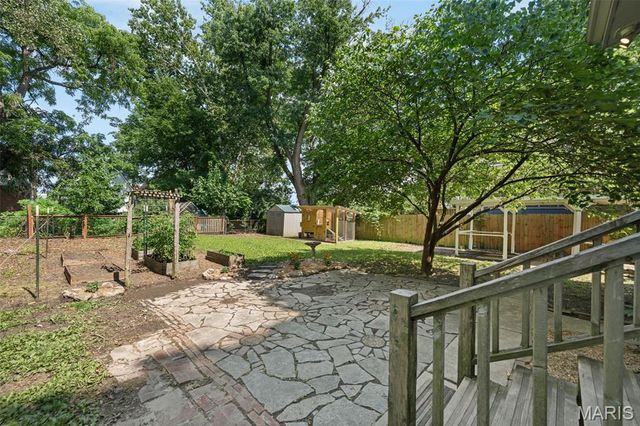 2626 Margarette Avenue, Maplewood, MO 63143