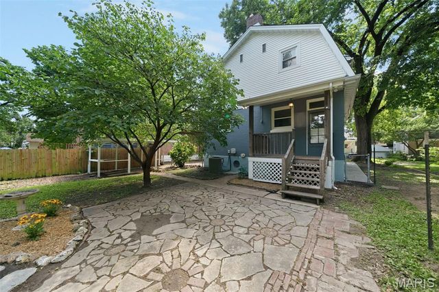 2626 Margarette Avenue, Maplewood, MO 63143