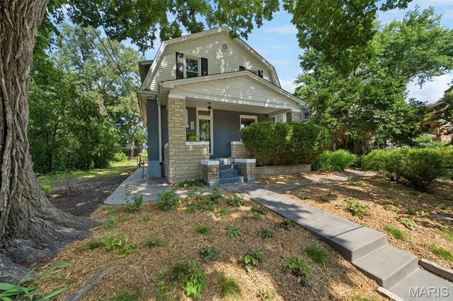 2626 Margarette Avenue, Maplewood, MO 63143