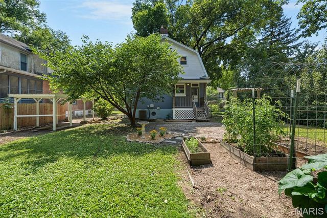 2626 Margarette Avenue, Maplewood, MO 63143