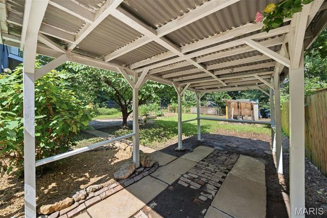 2626 Margarette Avenue, Maplewood, MO 63143