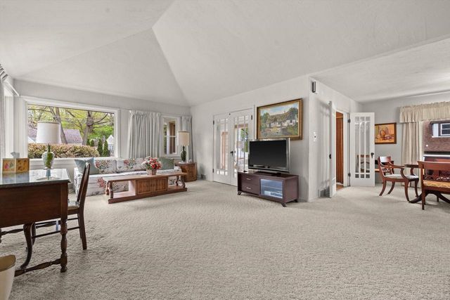 408 Valley ROAD, Twin Lakes, WI 53181
