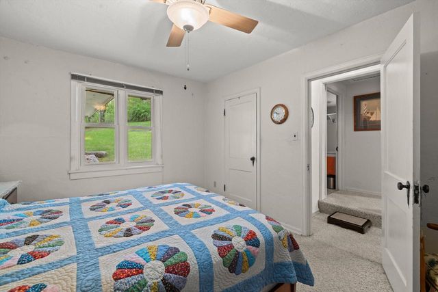 408 Valley ROAD, Twin Lakes, WI 53181