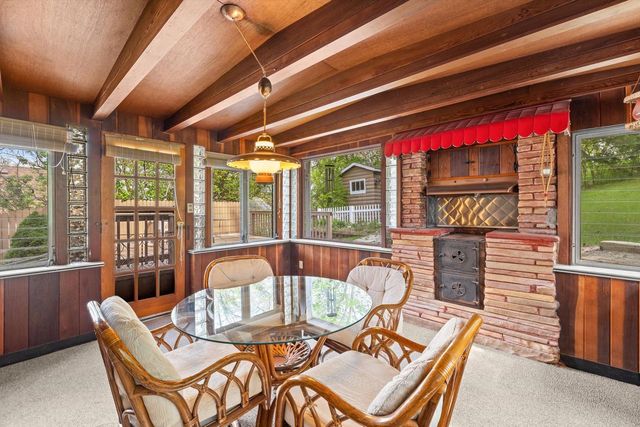 408 Valley ROAD, Twin Lakes, WI 53181