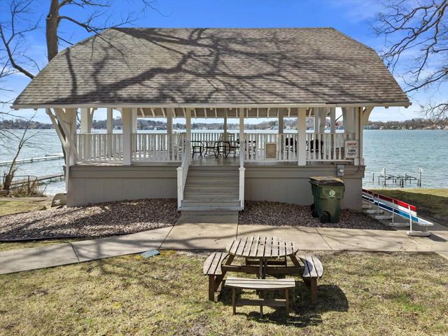 408 Valley ROAD, Twin Lakes, WI 53181