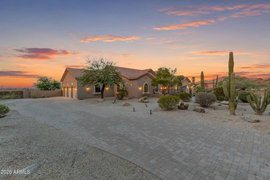 19524 W CORTO Lane, Buckeye, AZ 85326 — photo 4