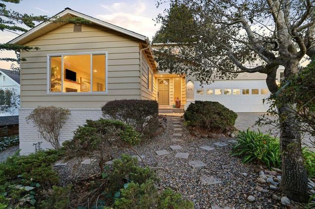 836 Seacliff Drive, Aptos, CA 95003