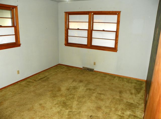 5320 S Seneca St., Wichita, KS 67217