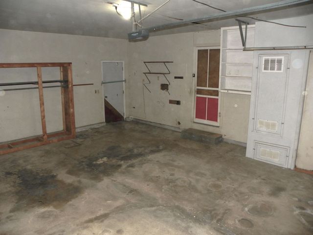 5320 S Seneca St., Wichita, KS 67217