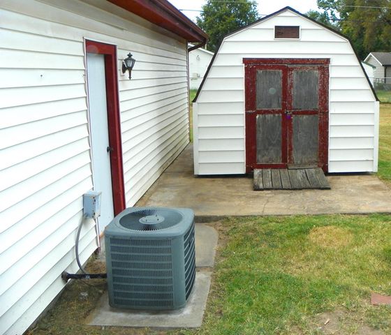 5320 S Seneca St., Wichita, KS 67217