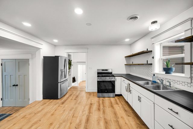 1411 W Beam Street, Chesterton, IN 46304