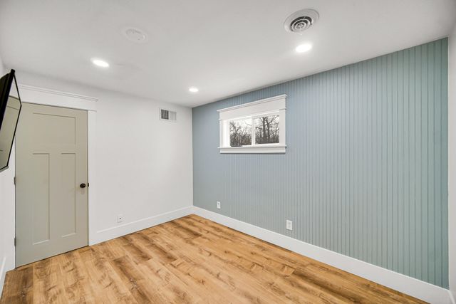 1411 W Beam Street, Chesterton, IN 46304