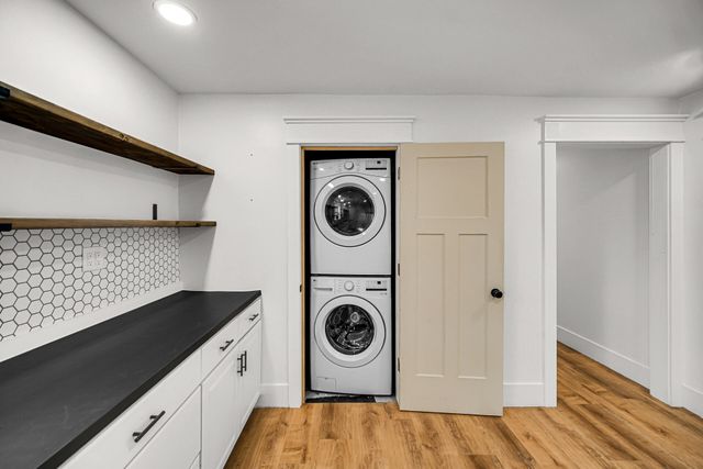 1411 W Beam Street, Chesterton, IN 46304