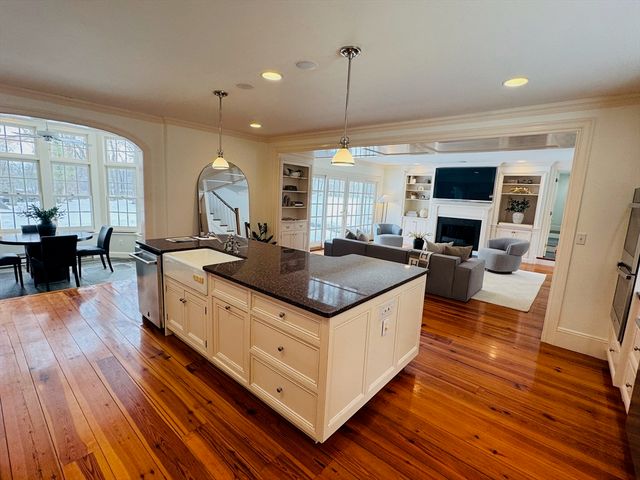 251A Old Billerica Road, Bedford, MA 01730