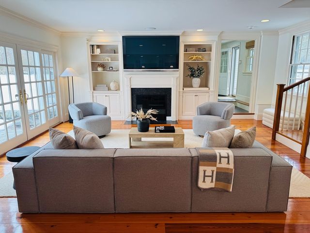 251A Old Billerica Road, Bedford, MA 01730