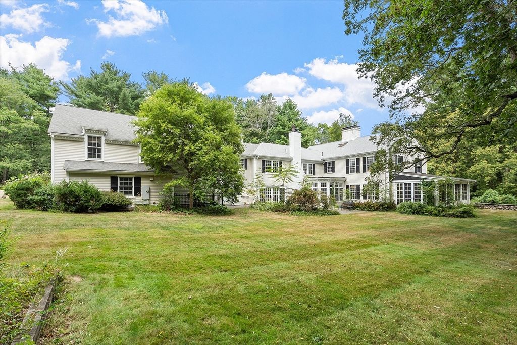 251A Old Billerica Road, Bedford, MA 01730