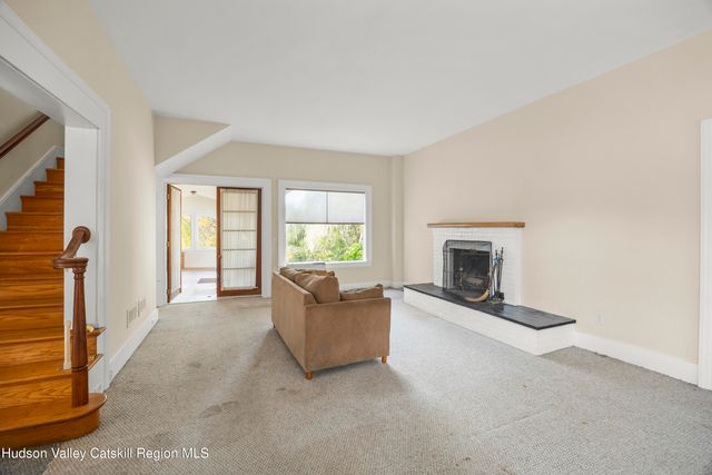 364 Yonderview Road, Hillsdale, NY 12529