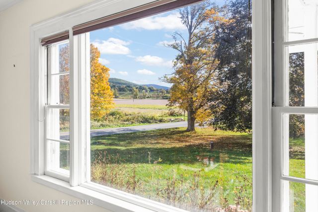 364 Yonderview Road, Hillsdale, NY 12529