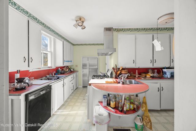 364 Yonderview Road, Hillsdale, NY 12529