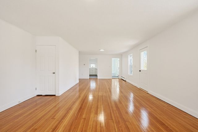 4 Gates Ter, Sterling, MA 01564