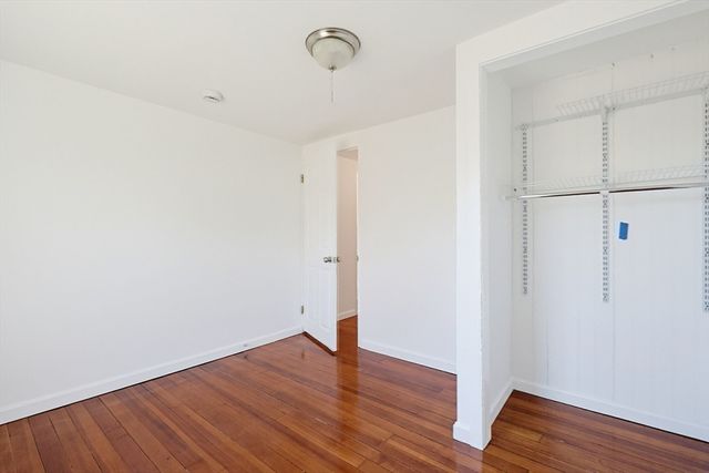 4 Gates Ter, Sterling, MA 01564