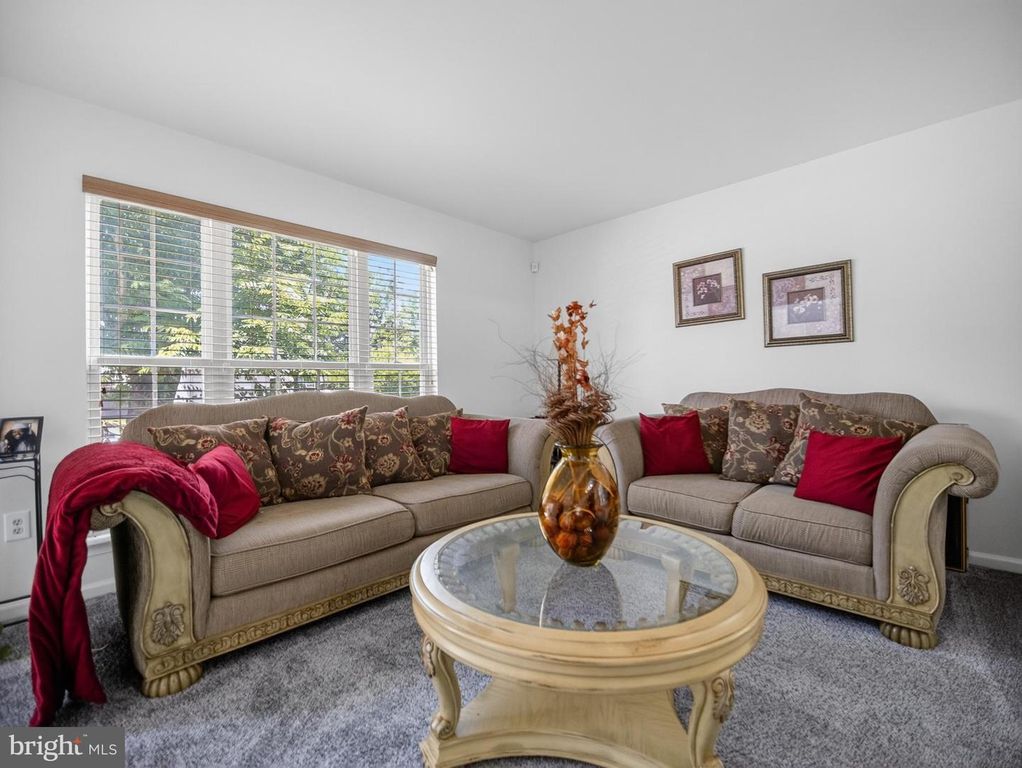 Image 14 of property listing at 10105 MILWAUKEE CT, Largo, MD 20774