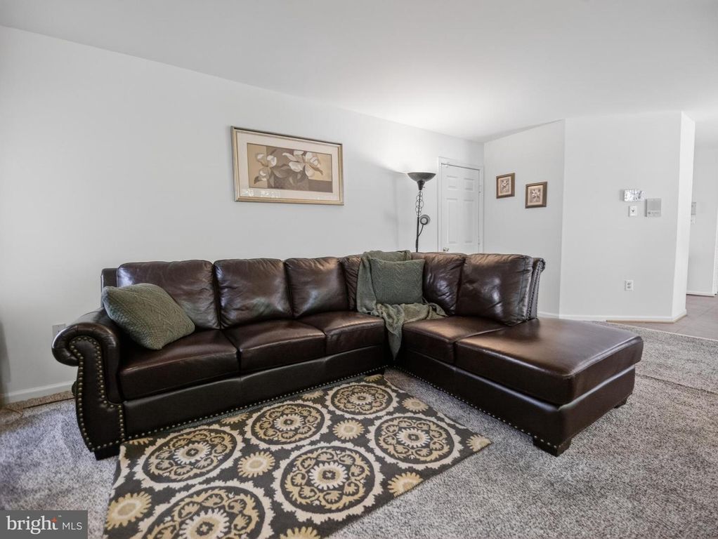 Image 16 of property listing at 10105 MILWAUKEE CT, Largo, MD 20774